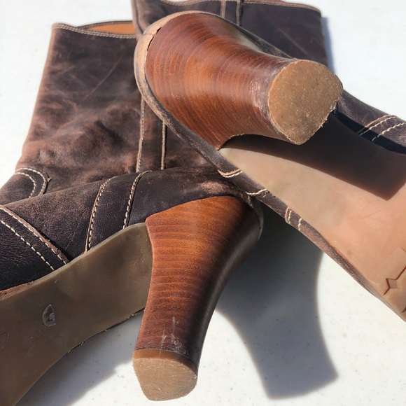 American Eagle Outfitters brown distressed ankle booties genuine leather 8 - Picture 4 of 5